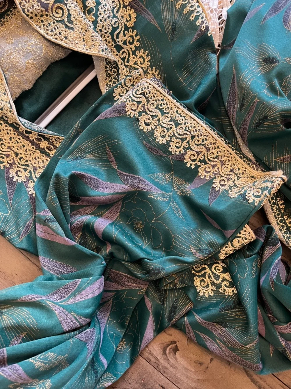 Vintage Emerald Green Embroidered 3 Piece Kaftan Set Maxi Dress Robe Scarf